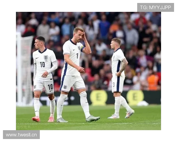 福登：从轮换奇兵到绝对主力的英超冠军蜕变