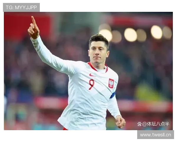 莱万多夫斯基与C罗进球能力对比:不同体系下的效率差异 莱万多夫斯基与C罗进球能力对比:不同体系下的效率差异