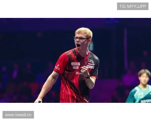 菲利克斯比赛里原地发呆，下场后手腕上一块表闪得那么土豪？