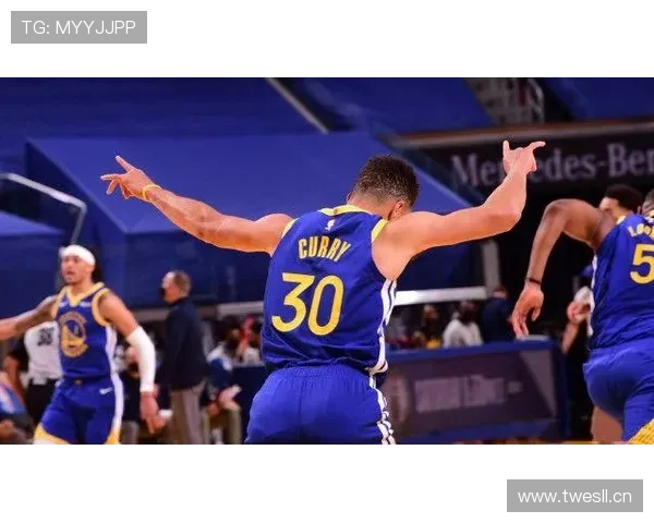 毕比三分高效砍分超越昔日自己助力季后赛角色转变